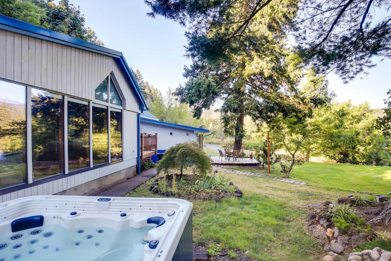 The Fusion Retreat On 4 Acres Hike On-Site! Villa White Salmon Bagian luar foto